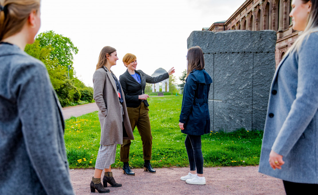 15 Mice Days_Granitblock.jpg