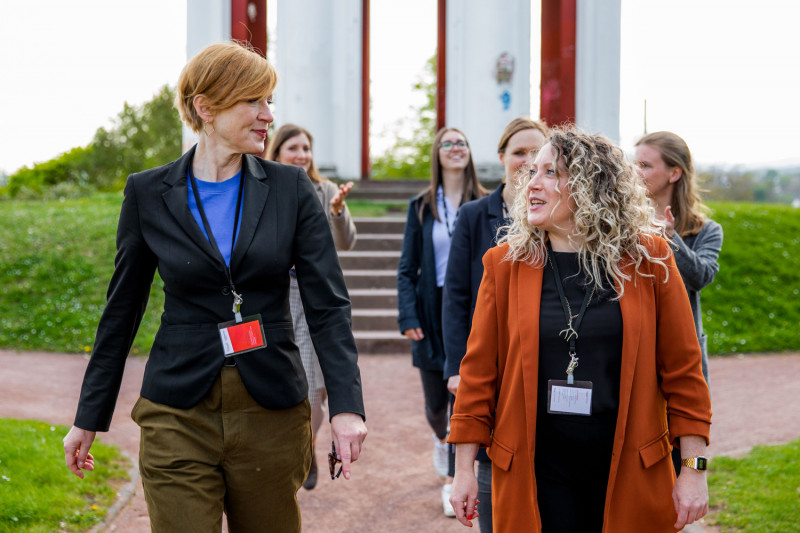 4U9A6396_2400px_service