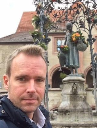 Am Göttinger Wahrzeichen: Dem Gänseliesel