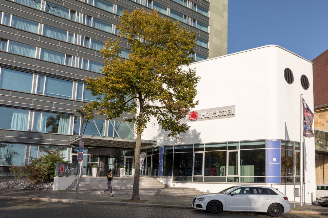 aussenansicht-05-h4-hotel-kassel.jpg