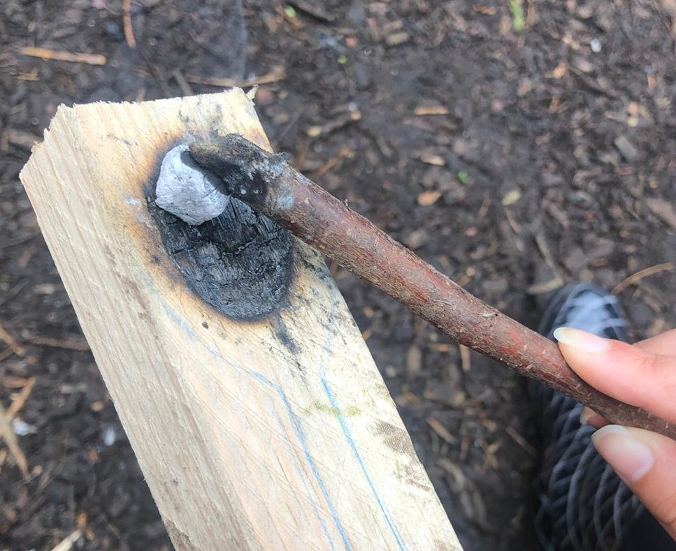 Feuer machen 2 klein.png