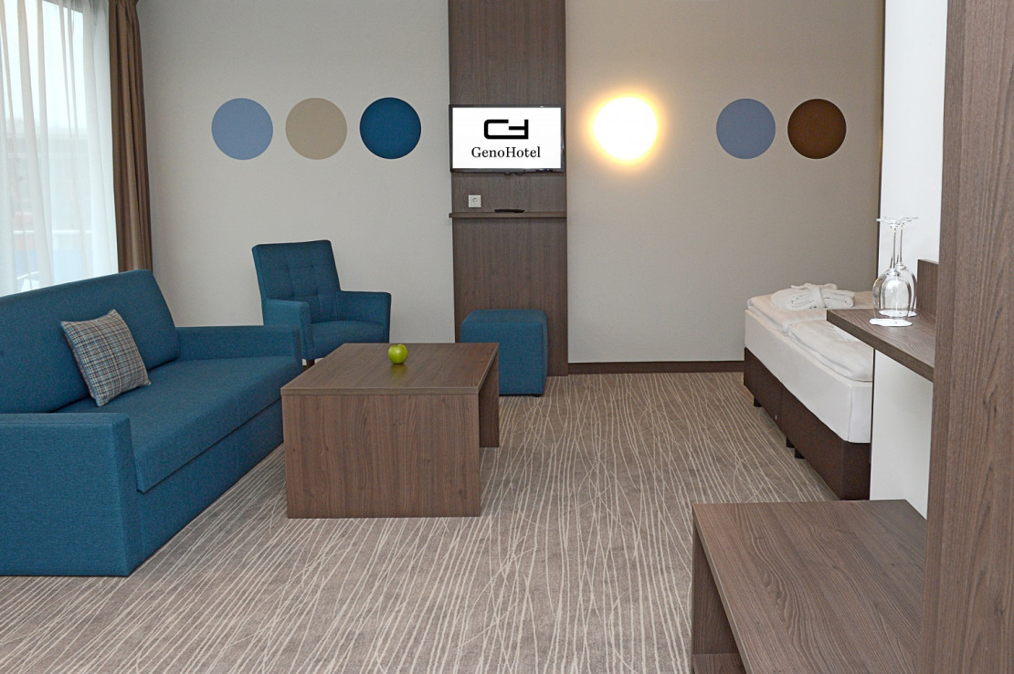 GenoHotel Baunatal- Juniorsuite- Zimmeransicht_mit Logo.jpg