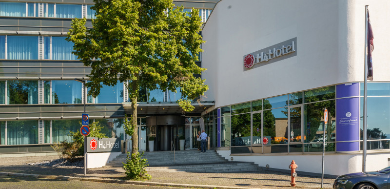 Eingangsbereich H4 Hotel Kassel